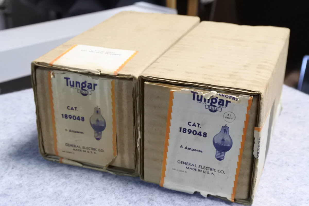 GE 189048 Tungar tubes NIB　￥77,000/Pair