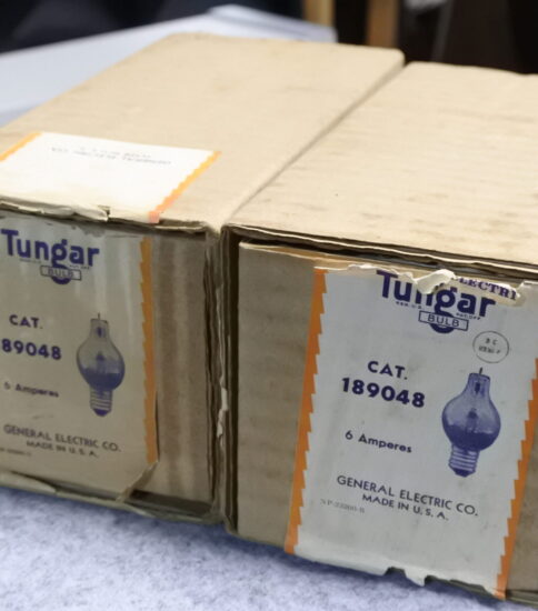 GE 189048 Tungar tubes NIB　￥77,000/Pair