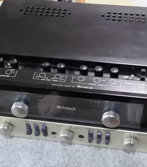 McIntosh C-22 Stereo Preamplifier  ￥660,000