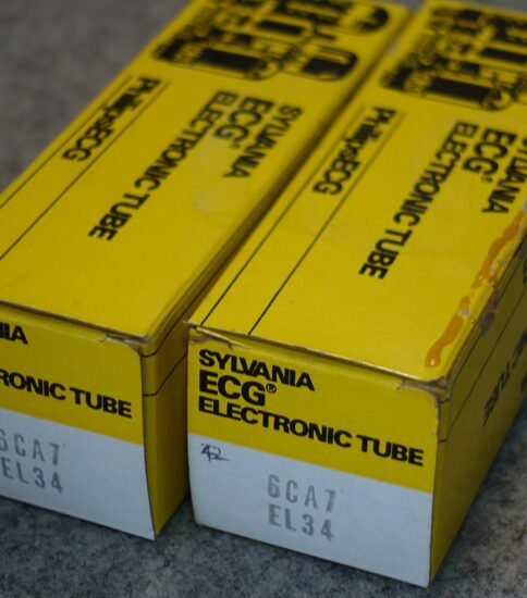 Sylvania ECG 6CA7/EL34 NIB tubes  ￥44,000